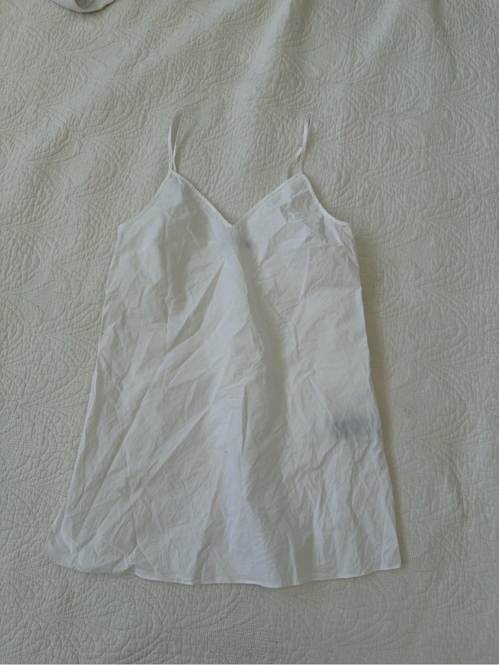 Natori White Slip Top with Black Brand Tag